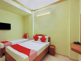 Prince Residency by OYO Rooms