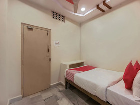 Sri Balaji Lodge By OYO Rooms