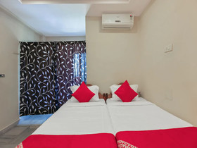 Sri Balaji Lodge By OYO Rooms