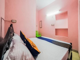 Hotel 'R' Residency by OYO Rooms