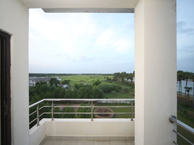 The Lawns By OYO Rooms