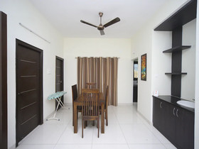 The Lawns By OYO Rooms