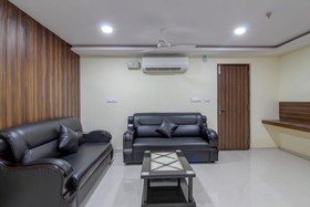 Mkr Regency by OYO Rooms