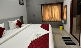 Fabexpress Sreenivasa Home Stay Ii