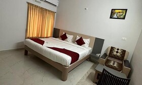 Fabexpress Sreenivasa Home Stay Ii