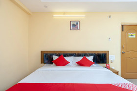 Hotel Gayathri Grand by OYO Rooms