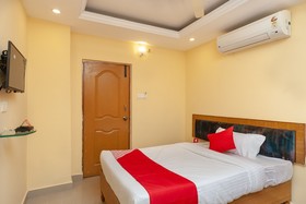 Hotel Gayathri Grand by OYO Rooms