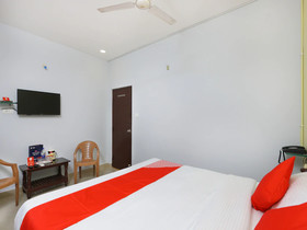 Hotel Golden Rooms By OYO Rooms