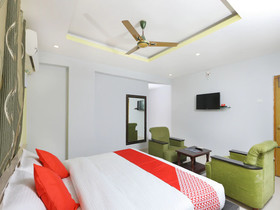 Hotel Golden Rooms By OYO Rooms