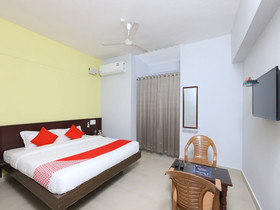 Hotel Golden Rooms By OYO Rooms