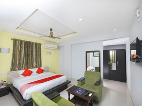 Hotel Golden Rooms By OYO Rooms