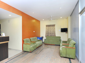 Hotel Golden Rooms By OYO Rooms