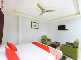 Hotel Golden Rooms By OYO Rooms