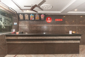 Hotel Paris By OYO Rooms