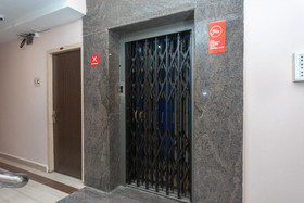 Hotel Paris By OYO Rooms