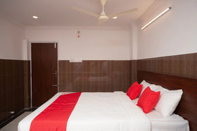 Hotel Srinivasa Residency By OYO Rooms