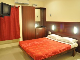 Jayasyam Inn