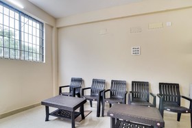 Tnr Residency by OYO Rooms