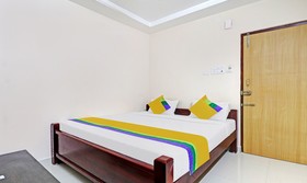 Treebo Trip Vardhan Stay Inn