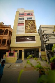 Butterfly Luxury Apartment-Benz Circle