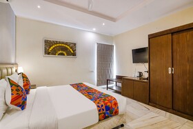Hotel D Dev By FabHotels