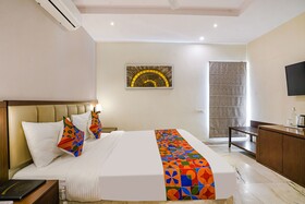 Hotel D Dev By FabHotels