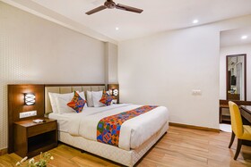 Hotel D Dev By FabHotels