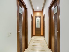 Hotel Golden Way by OYO Rooms