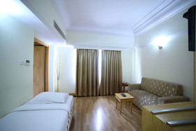 Hotel Marg Krishnaaya