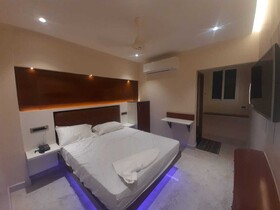 Hotel Sannidhi