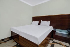 Hotel Tejas Inn