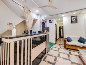Hotel Tejas Inn by OYO Rooms