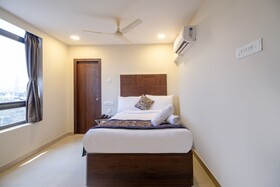Monday Hotels Swarna's The Capital