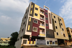 Pramukh Hotels by OYO Rooms
