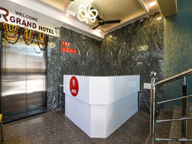 Sr Grand By OYO Rooms