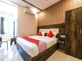 Sr Grand By OYO Rooms