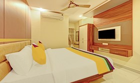 Treebo Trip Sri Sai Grand Inn