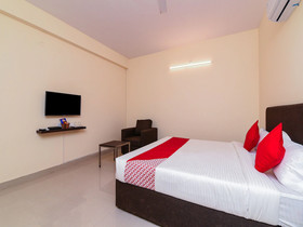 Akshara Suites By OYO Rooms