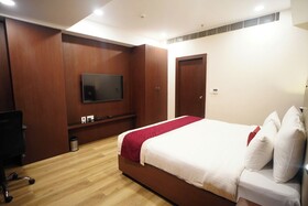 Elegant Hotel