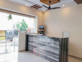Enr Guesthouse By OYO Rooms