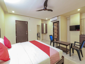 Enr Guesthouse By OYO Rooms