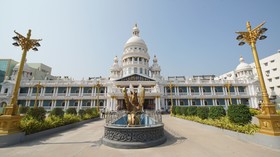 Gadiraju Palace Convention Centre & Hotel