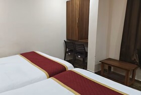 Hotel Radha Krishna