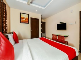 Hotel Wellfare Marina by OYO Rooms