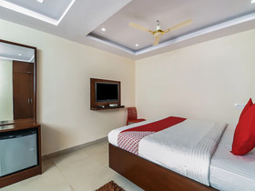Hotel Wellfare Marina by OYO Rooms