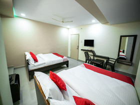 Lalitha Convention by OYO Rooms