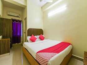 OYO 15011 New Blue Homes