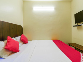 OYO 15011 New Blue Homes