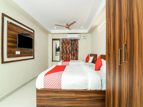 OYO 26559 Renuka Hotels