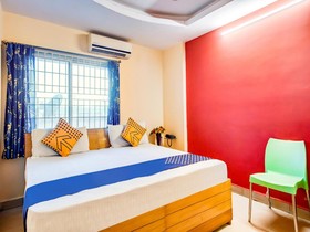 Rajeswari Lodge by OYO Rooms